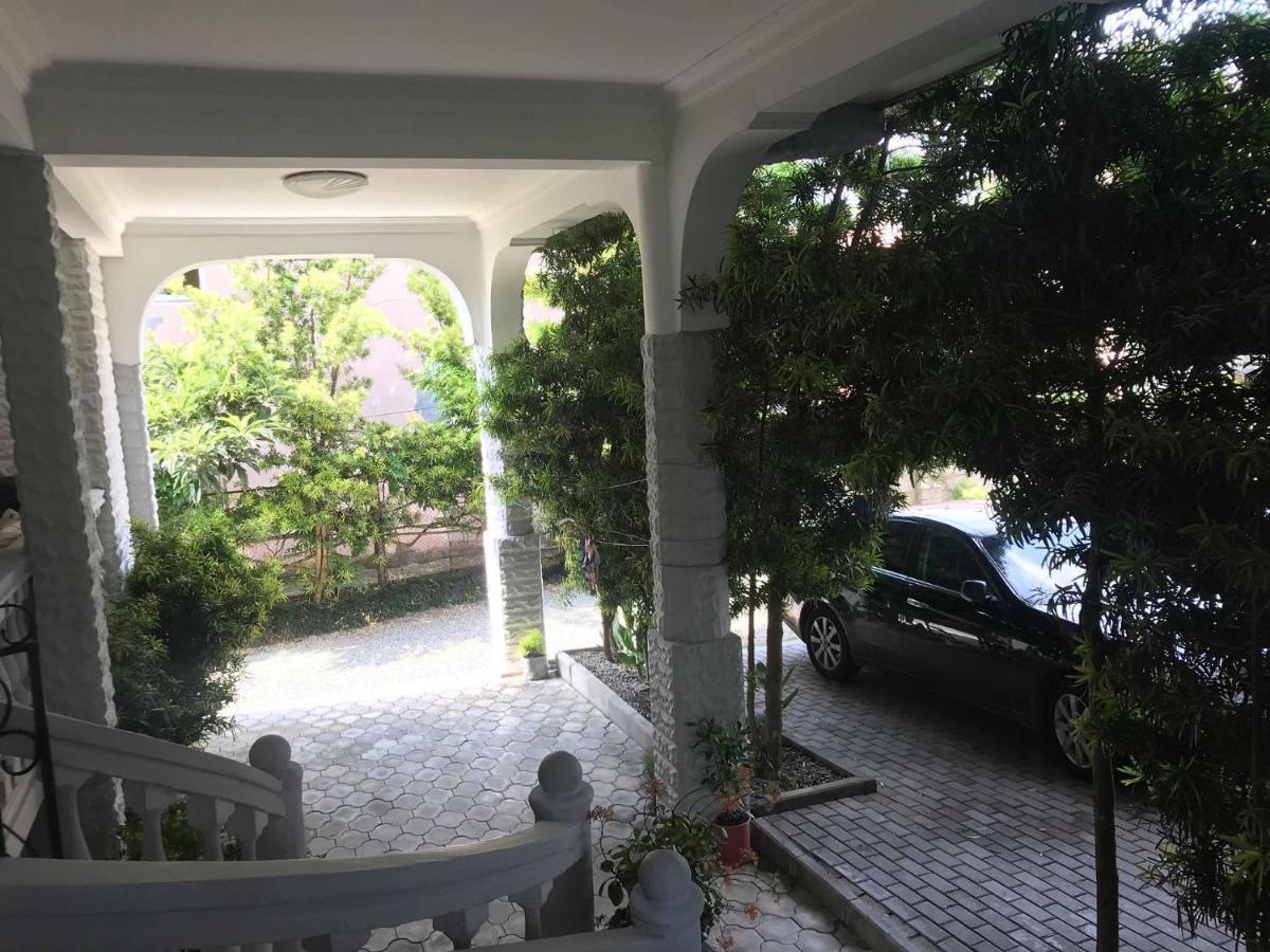 Twins Guest House By Black Sea Kobuleti Exterior foto