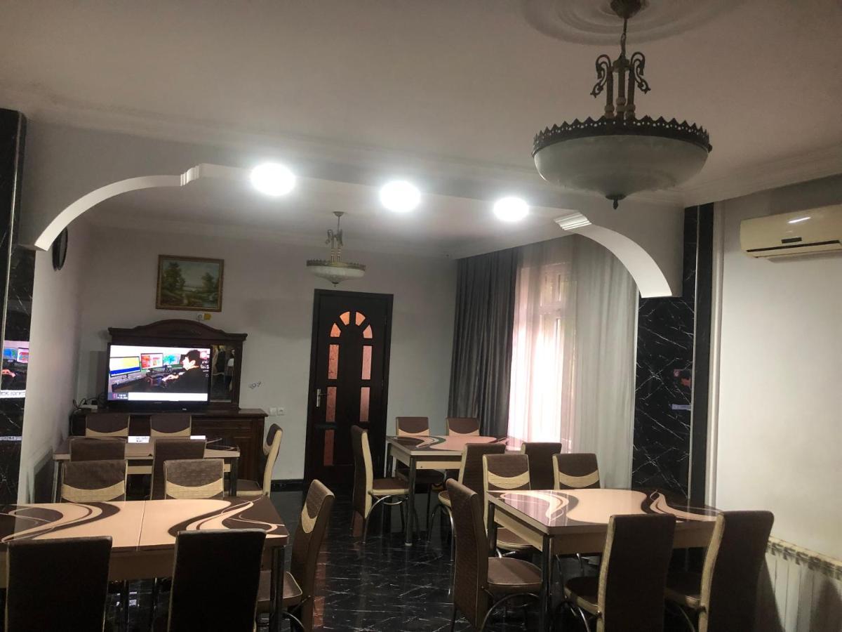 Twins Guest House By Black Sea Kobuleti Exterior foto